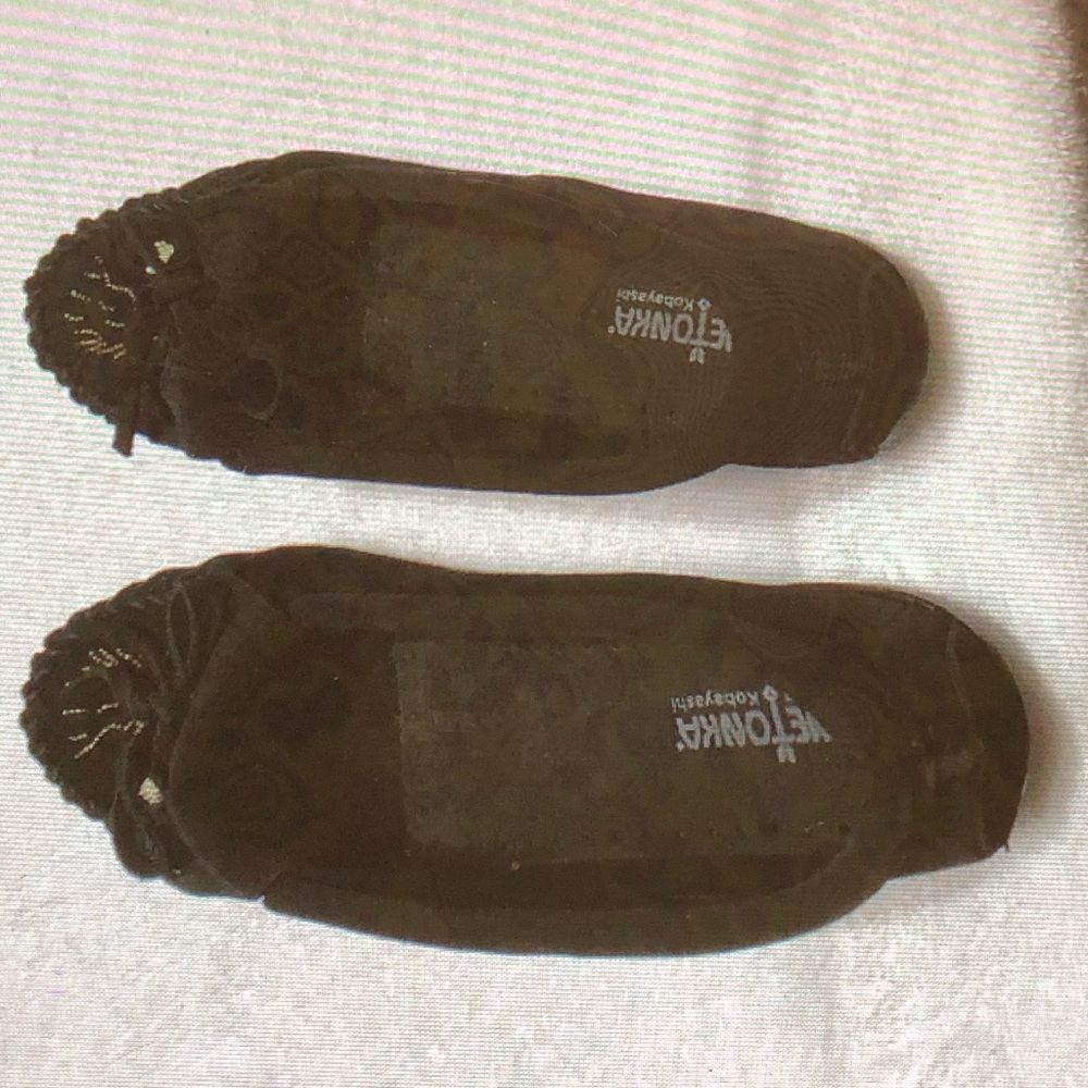 MinneTonka X Moko Moc Size 8.5 MSRP $49.